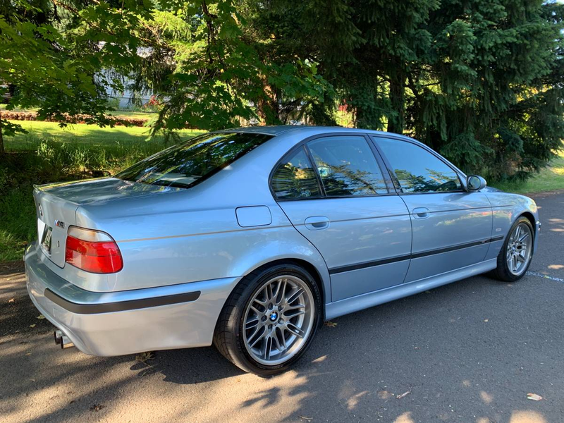 Illustration for article titled At $9,500, Could This Silverstone 2000 BMW M5 Be A Gold Standard?
